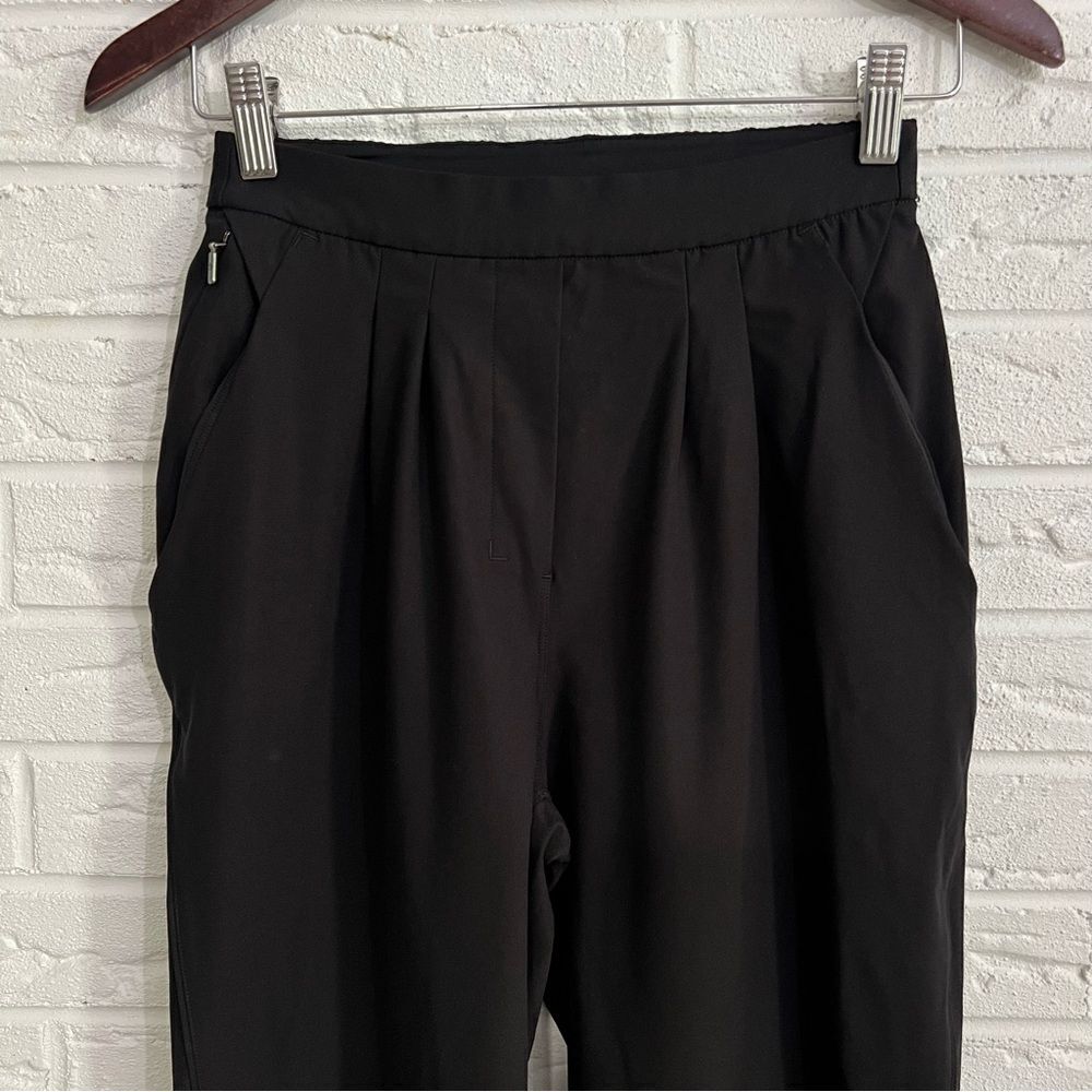 Lululemon Essential High-Rise Trouser Black (First Release) Size 4 - Picture 2 of 7